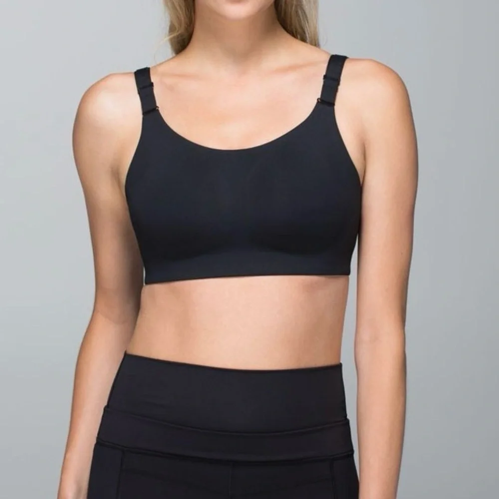 Lululemon Booby Bracer Bra in Black size 38 DD